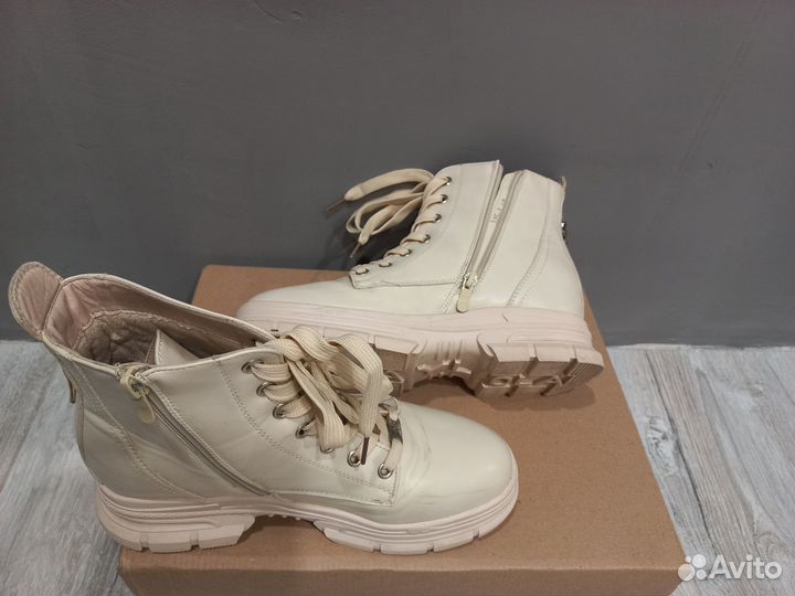 Ботинки женские зимние 39 размера