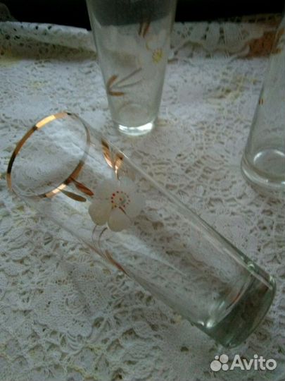 Винтажные стаканчики и графин с рюмками