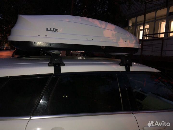 Автобокс багажник на крышу Range Rover Evoque