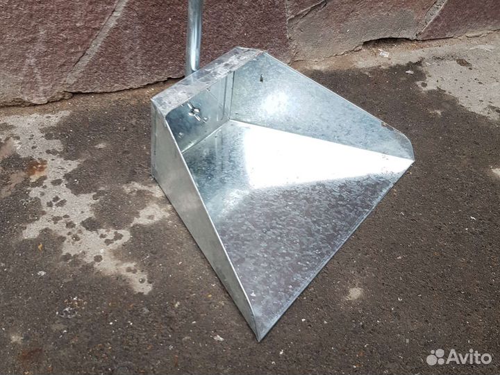 Совок уличный