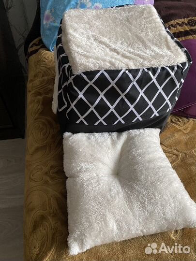 Домик лежанка для кошки + подарок для питомца