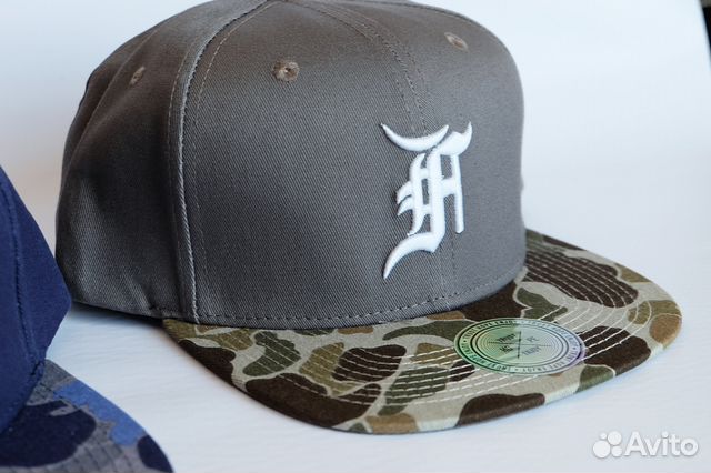 Прямой козырек бейсболка