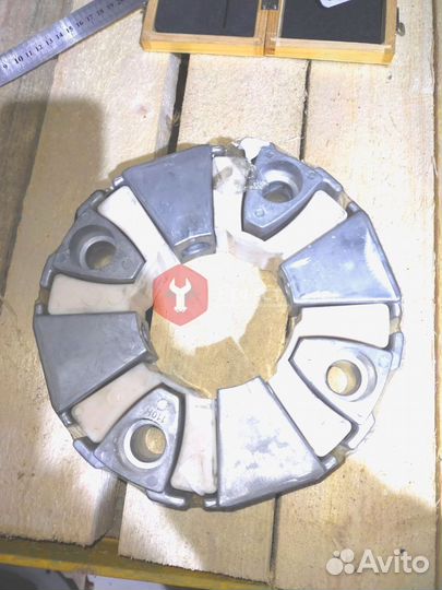 Муфта насоса Hitachi ZX350K-3G 4479978