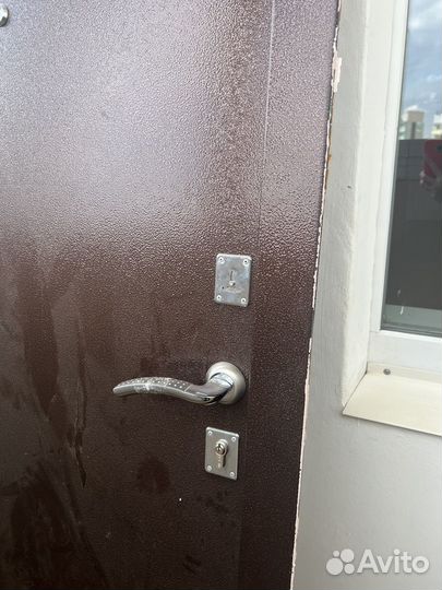 Металлическая дверь бу