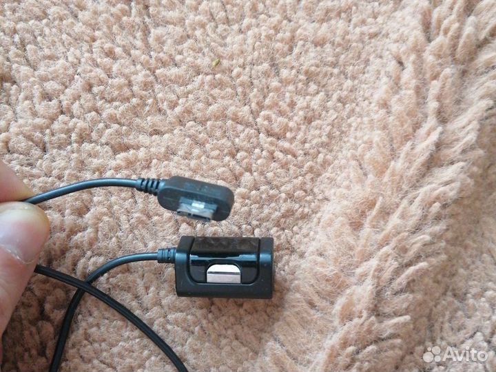 Наушники с микрофоном