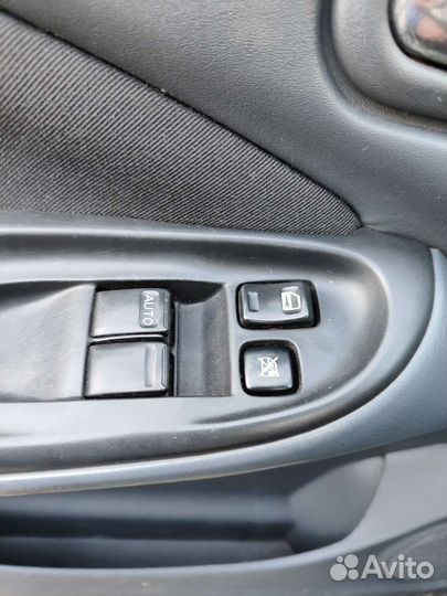 Салон nissan almera н16