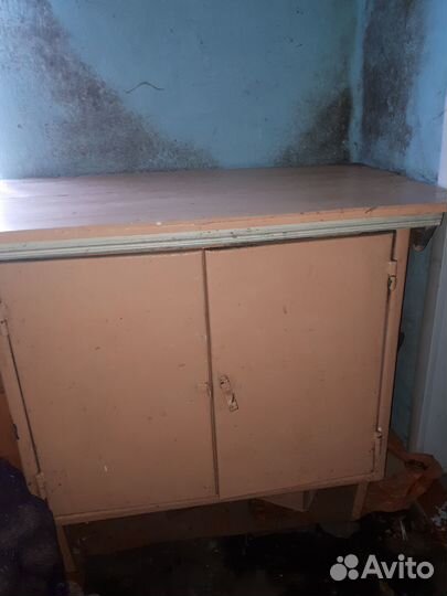 Стол металлический