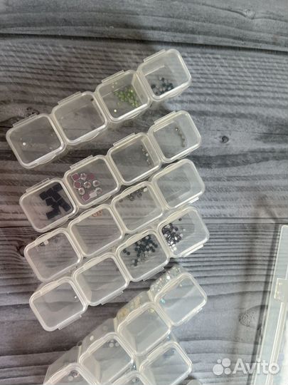 Стразы для ногтей