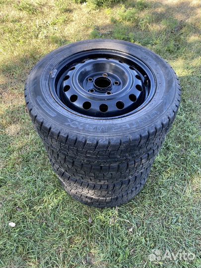 Комплект зимних колес r15