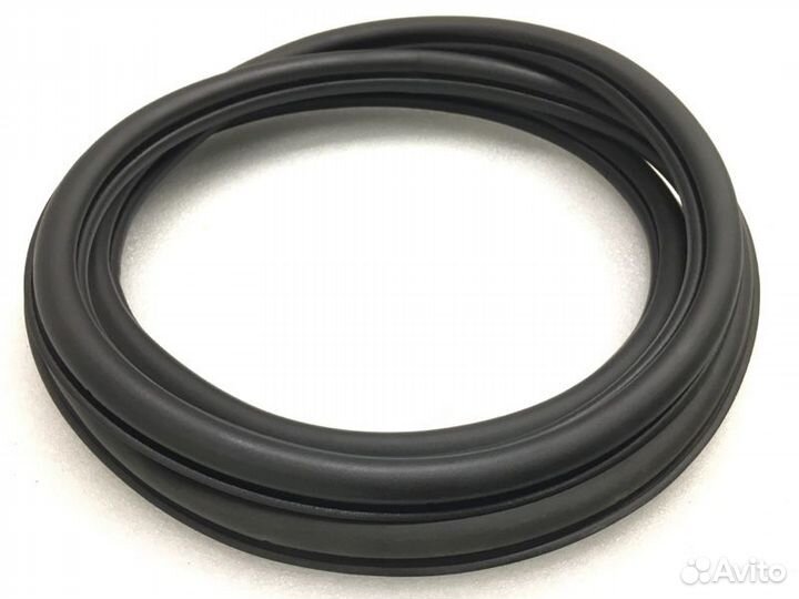 Уплотнительная резинка передняя правая Volkswagen