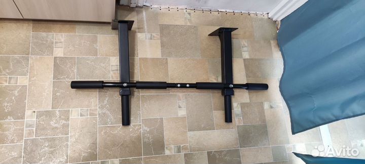 Турник настенный Torneo