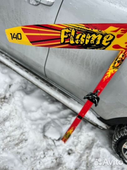 Продам детские беговые лыжи с ботинками