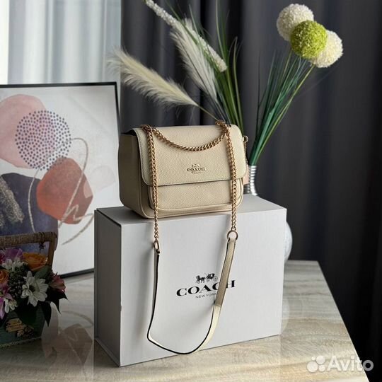 Сумка Coach женская из натуральной кожи