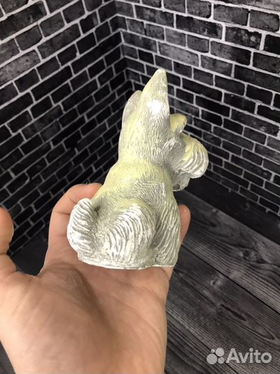 Статуэтка собака
