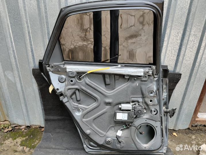 Дверь задняя левая Audi A4 (B7)