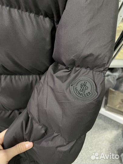 Пуховик moncler