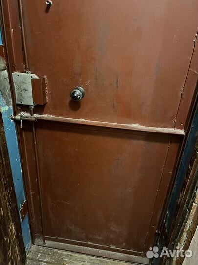Дверь железная