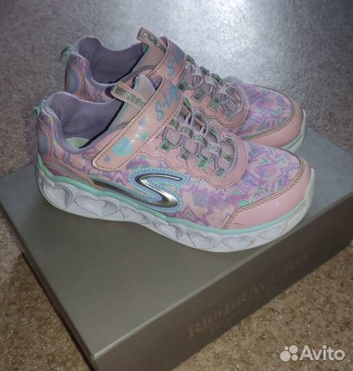 Кроссовки для девочки