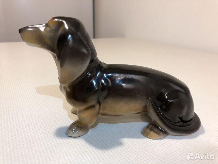 Такса фарфоровая статуэтка Коростень