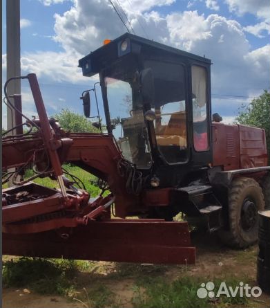 Автогрейдер Брянский арсенал ГС-14.02, 2011