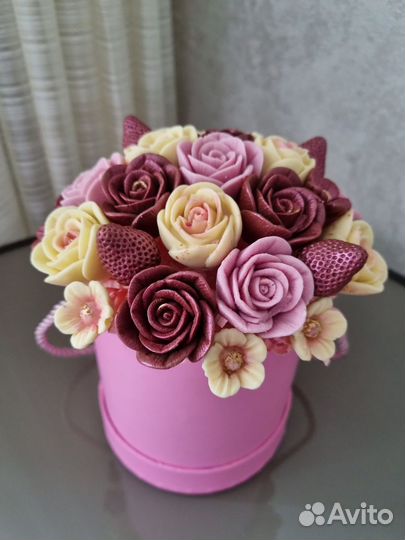 Сладкий букет из шоколада