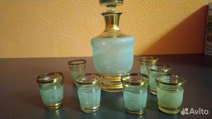 Набор 7 стопок рюмок и графин под водку