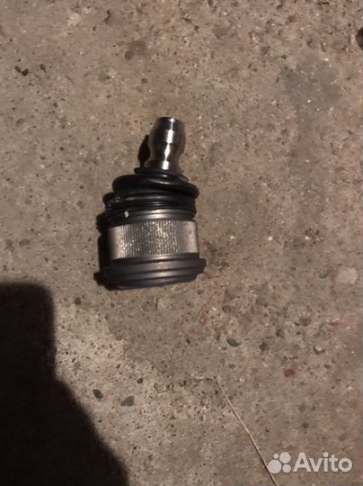 Стойка амортизатора правая мазда 3 2008 г