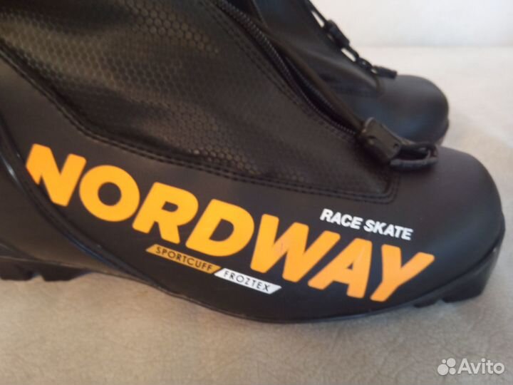 Продам ботинки для беговых лыж Nordway Race Skate