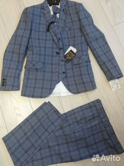 Нарядный костюм для мальчика 128