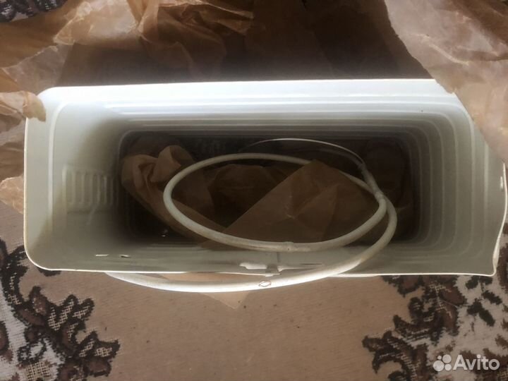 Испаритель в морозильной камере холодильника бирюс