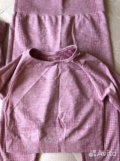 Костюм для йоги и фитнеса