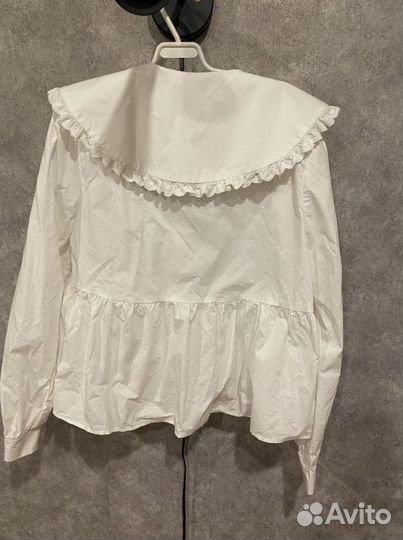 Белая блуза