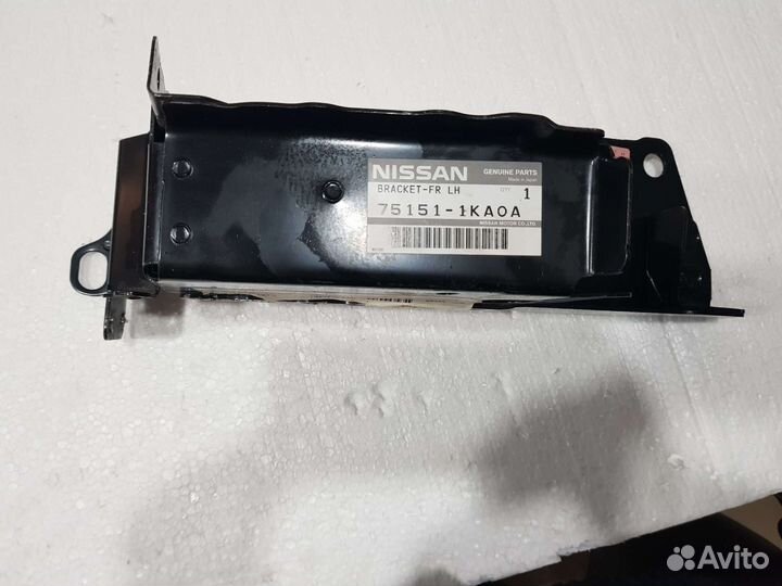 Опора Амортизатора левая Nissan Juke