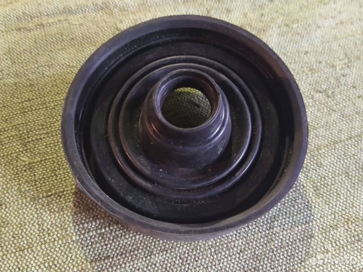 Заглушка передней фары