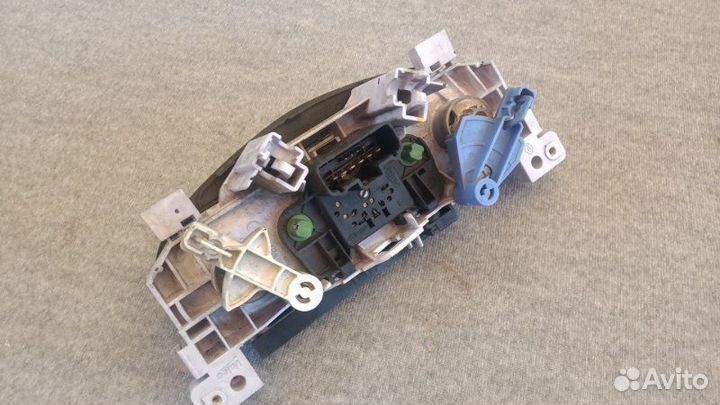 Блок управления отопителем Renault Logan 1 2010