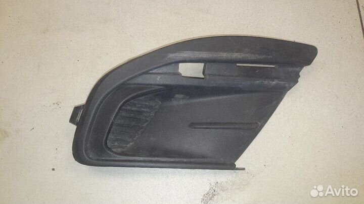 Заглушка бампера передняя правая LADA Largus