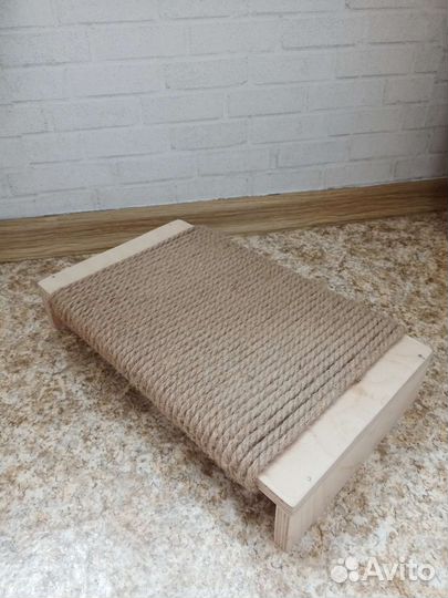 Когтеточка для кошки деревянная джутовая