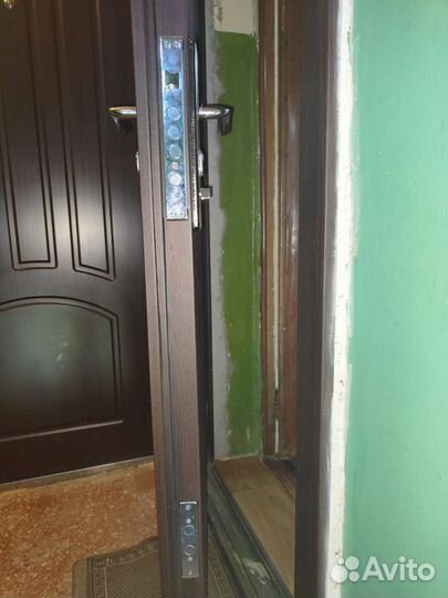 Дверь входная металлическая