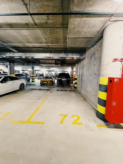 Машиноместо