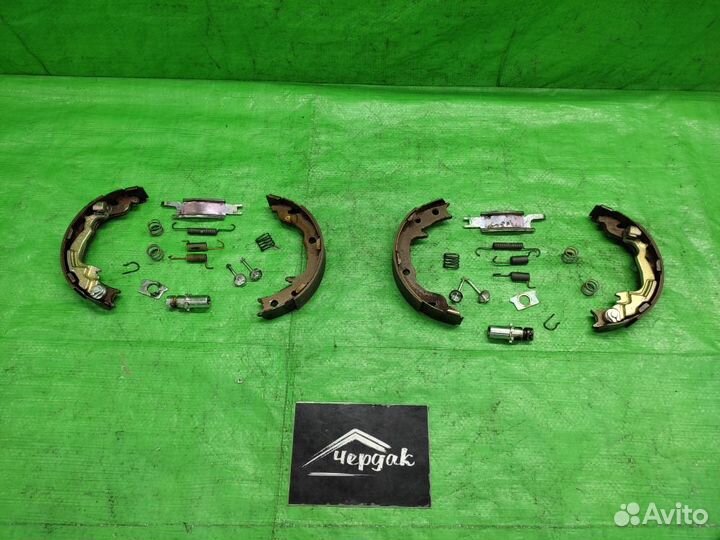 Колодки ручника Dodge Caliber / Jeep Compass