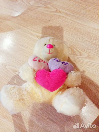 Плюшевый медведь