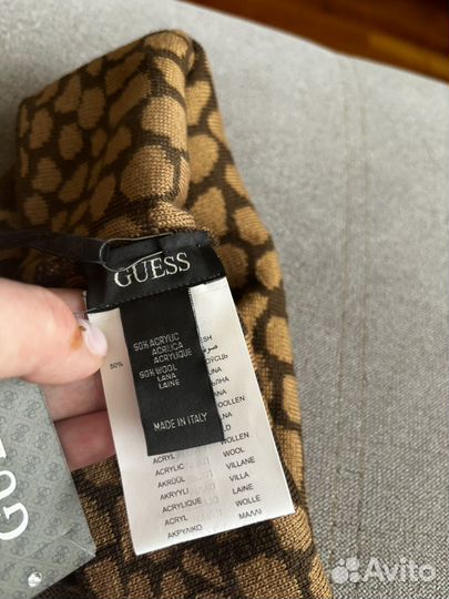 Шапка женская guess