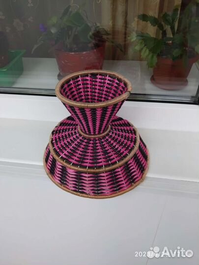 Ваза для фруктов и конфет плетёная (винтаж)