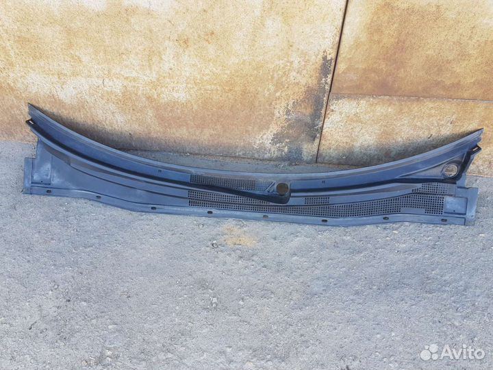 Жабо Mitsubishi Outlander 1