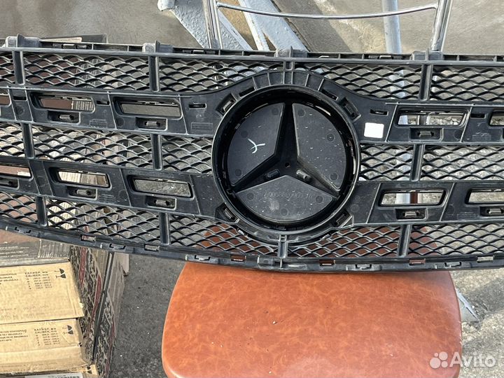 Решетка бмпера мерседес GLA