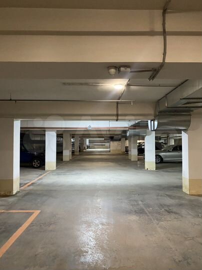 Машиноместо, 14 м²