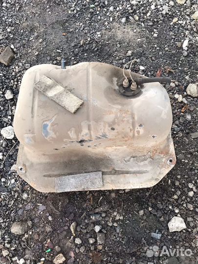 Топливный бак на карбюраторный Ваз,2109,Ока