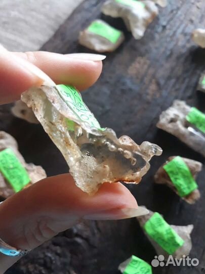 Ливийское стекло