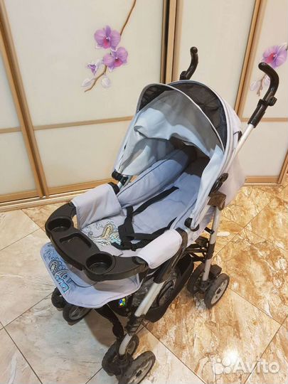 Прогулочная коляска трость