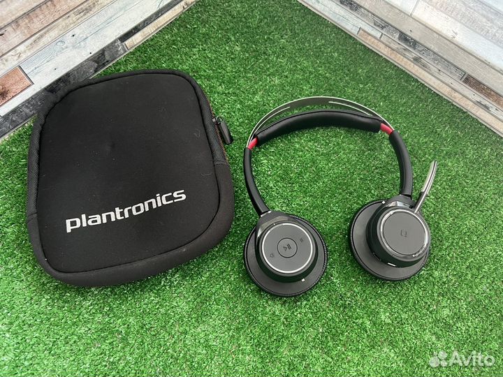 Наушники Plantronics voyager focus uc b825